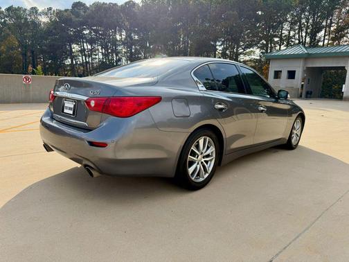 2015 INFINITI Q50 Premium