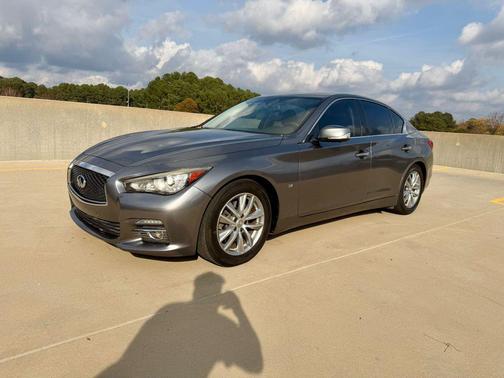 2015 INFINITI Q50 Premium