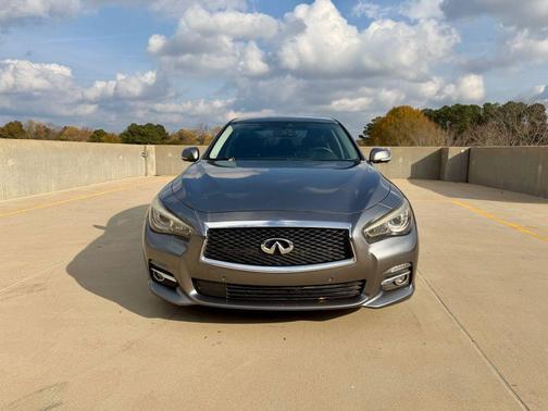 2015 INFINITI Q50 Premium