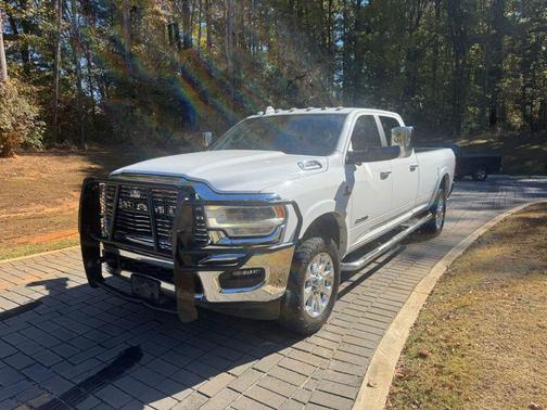 2019 RAM 2500 Laramie Crew Cab 4x4 8' Box