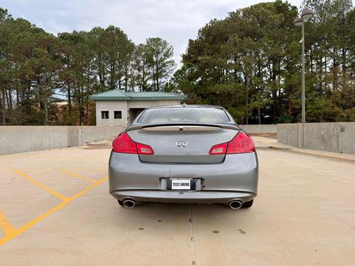 2015 INFINITI Q40 Base