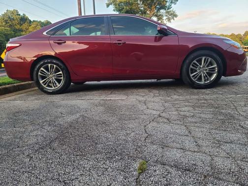 2017 Toyota Camry SE