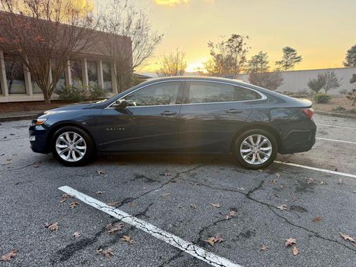2021 Chevrolet Malibu FWD LT