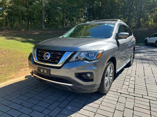 2020 Nissan Pathfinder SL 2WD