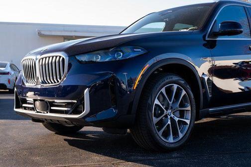 Tanzanite Blue II Metallic 2026 BMW X5 xDrive40i