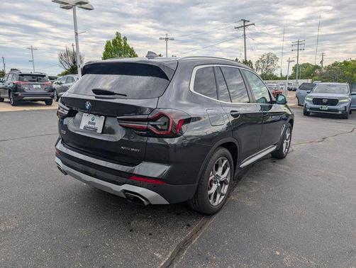 Dark Graphite Metallic 2024 BMW X3 xDrive30i