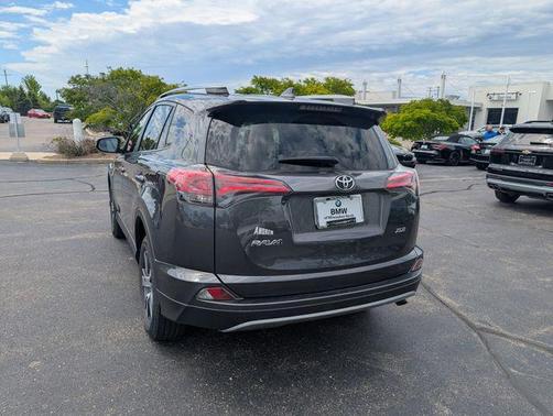 Magnetic Gray Metallic 2018 Toyota RAV4 XLE