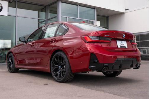 Vegas Red Metallic 2026 BMW 330 xDrive