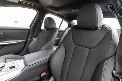 Vegas Red Metallic 2026 BMW 330 xDrive