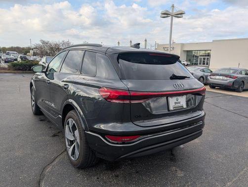 Manhattan Gray Metallic 2025 Audi Q6 e-tron Premium Plus quattro