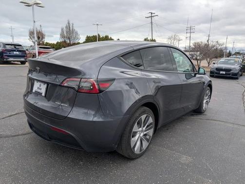 2023 Tesla Model Y Long Range Dual Motor All-Wheel Drive