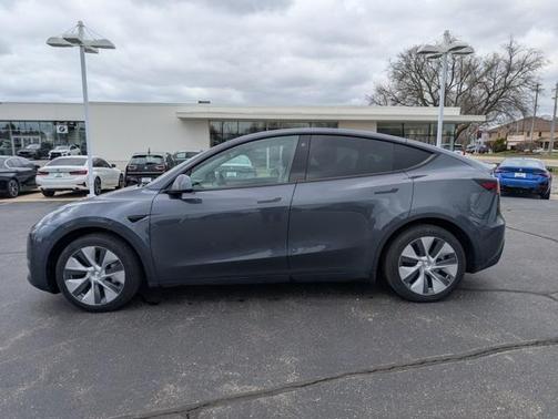 2023 Tesla Model Y Long Range Dual Motor All-Wheel Drive