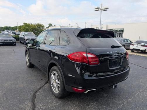 2014 Porsche Cayenne Platinum Edition