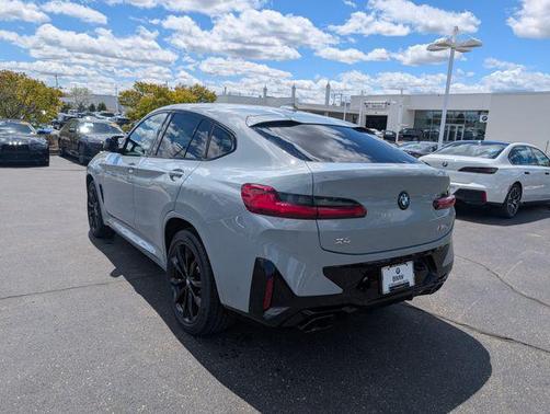 Brooklyn Grey Metallic 2025 BMW X4 M40i