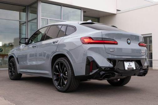 Brooklyn Grey Metallic 2025 BMW X4 M40i