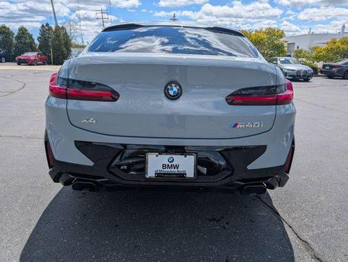 Brooklyn Grey Metallic 2025 BMW X4 M40i