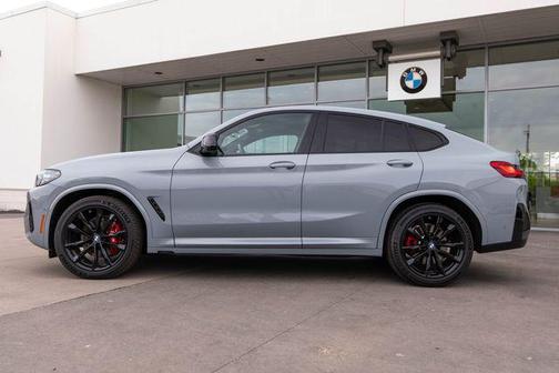 Brooklyn Grey Metallic 2025 BMW X4 M40i