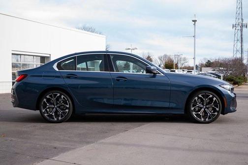 2025 BMW 330 xDrive