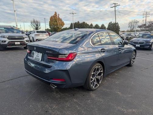 2025 BMW 330 xDrive