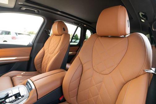 Tanzanite Blue II Metallic 2024 BMW X5 xDrive40i