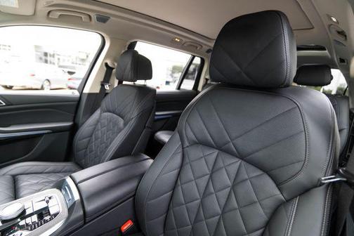 Dravit Grey Metallic 2024 BMW X7 xDrive40i