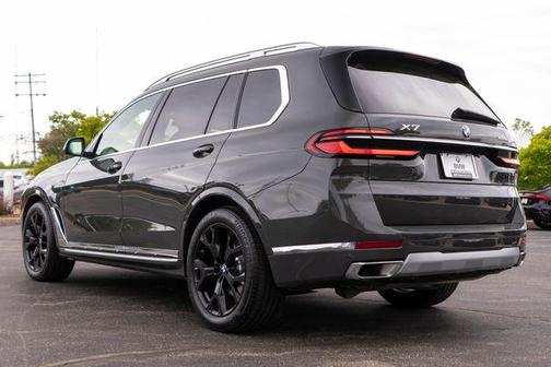 Dravit Grey Metallic 2024 BMW X7 xDrive40i