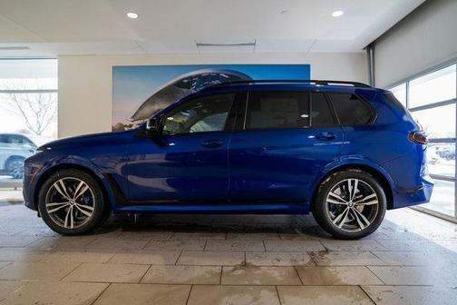 2026 BMW X7 M60i