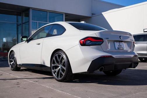 2023 BMW 230 i xDrive