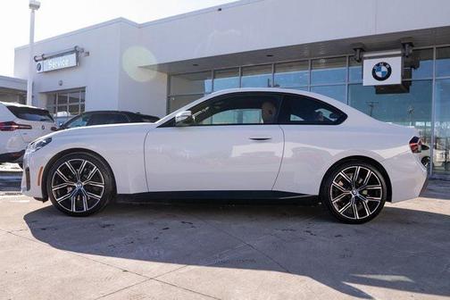 2023 BMW 230 i xDrive