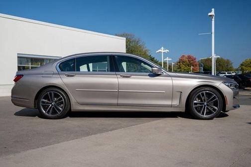 2022 BMW 750 i xDrive