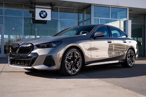 2026 BMW 550e xDrive