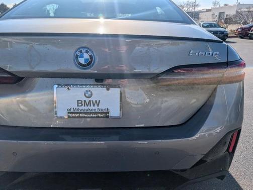 2026 BMW 550e xDrive
