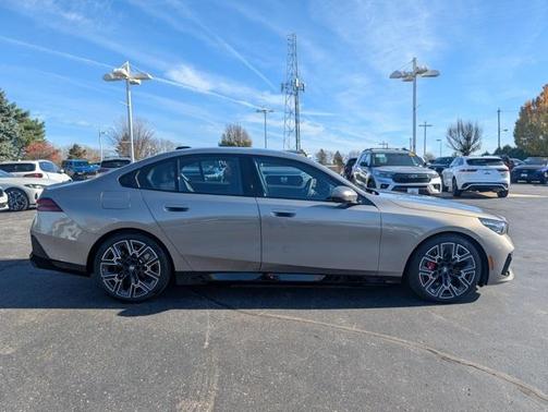 2026 BMW 550e xDrive