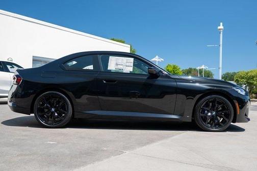 2025 BMW 230 i xDrive