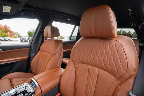 2026 BMW X7 M60i