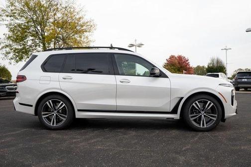 2026 BMW X7 M60i
