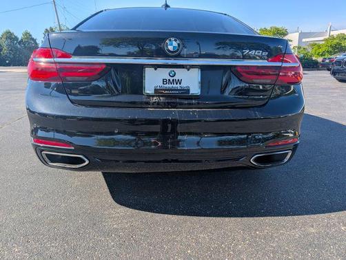 Black Sapphire Metallic 2017 BMW 740e xDrive iPerformance