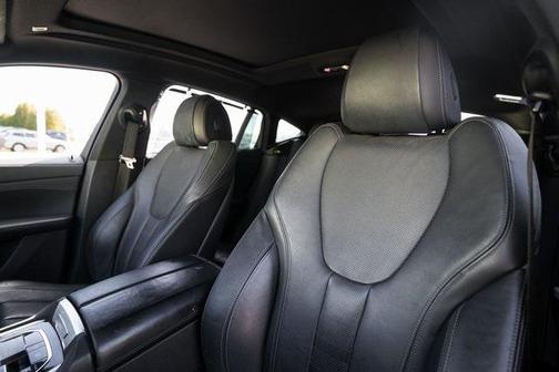 2021 BMW X6 xDrive40i