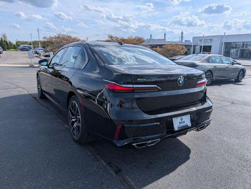 Black Sapphire Metallic 2023 BMW 760 i xDrive