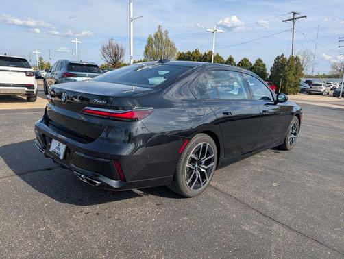 Black Sapphire Metallic 2023 BMW 760 i xDrive