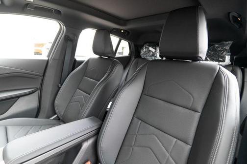 Skyscraper Grey Metallic 2026 BMW X2 xDrive28i