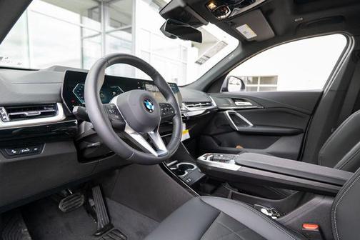 Skyscraper Grey Metallic 2026 BMW X2 xDrive28i