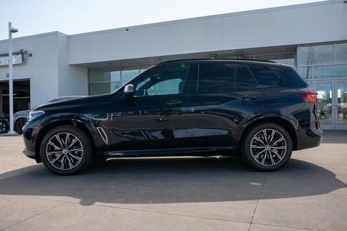 2021 BMW X5 M50i