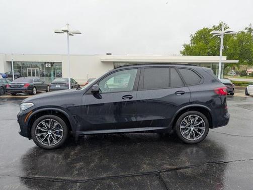 2021 BMW X5 M50i