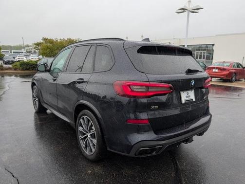 2021 BMW X5 M50i