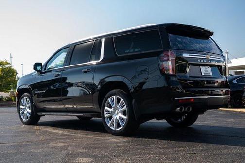 2023 Chevrolet Suburban 4WD High Country
