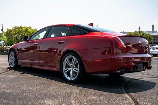 2016 Jaguar XJ XJR