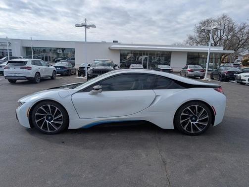 2014 BMW i8 Pure Impulse World