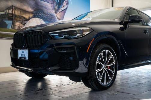 2022 BMW X6 M50i
