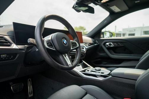 2024 BMW M240 i